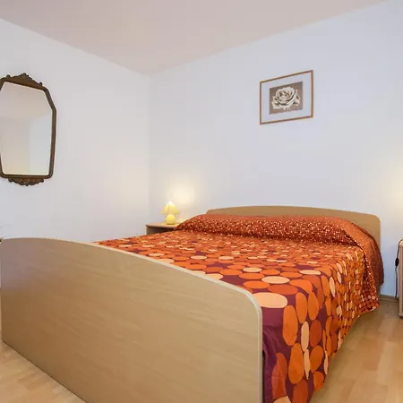 Apartment Neda Punat