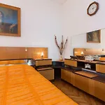 Neda Apartamento